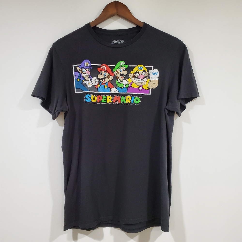 Super Mario Short Sleeve T-shirt Women's Size M